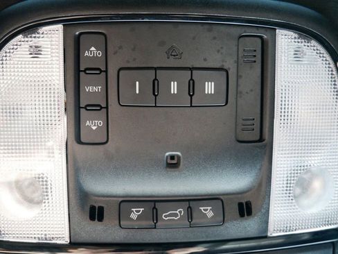 Used 2022 Dodge Durango GT image 27