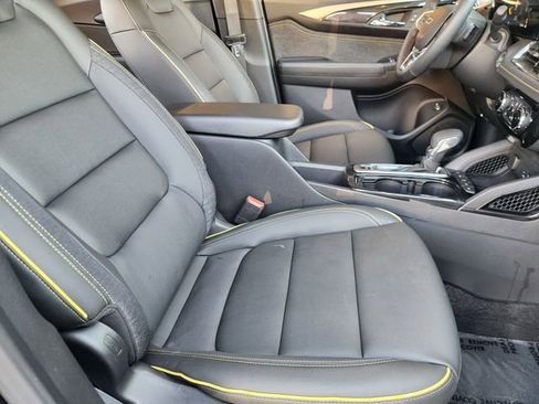 Used 2025 Chevrolet TrailBlazer ACTIV w/ Convenience Package image 12