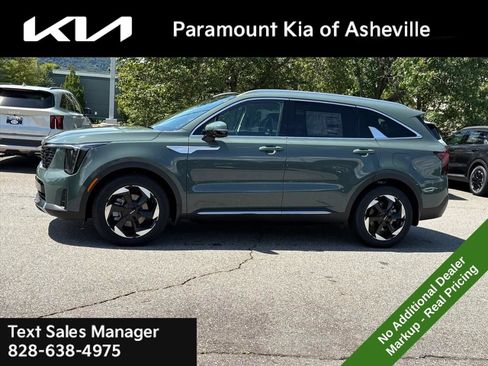 New 2026 Kia Sorento EX w/ EX Premium Package AWD/4WD image 3