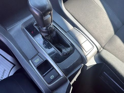 Used 2017 Honda Civic Sport image 16