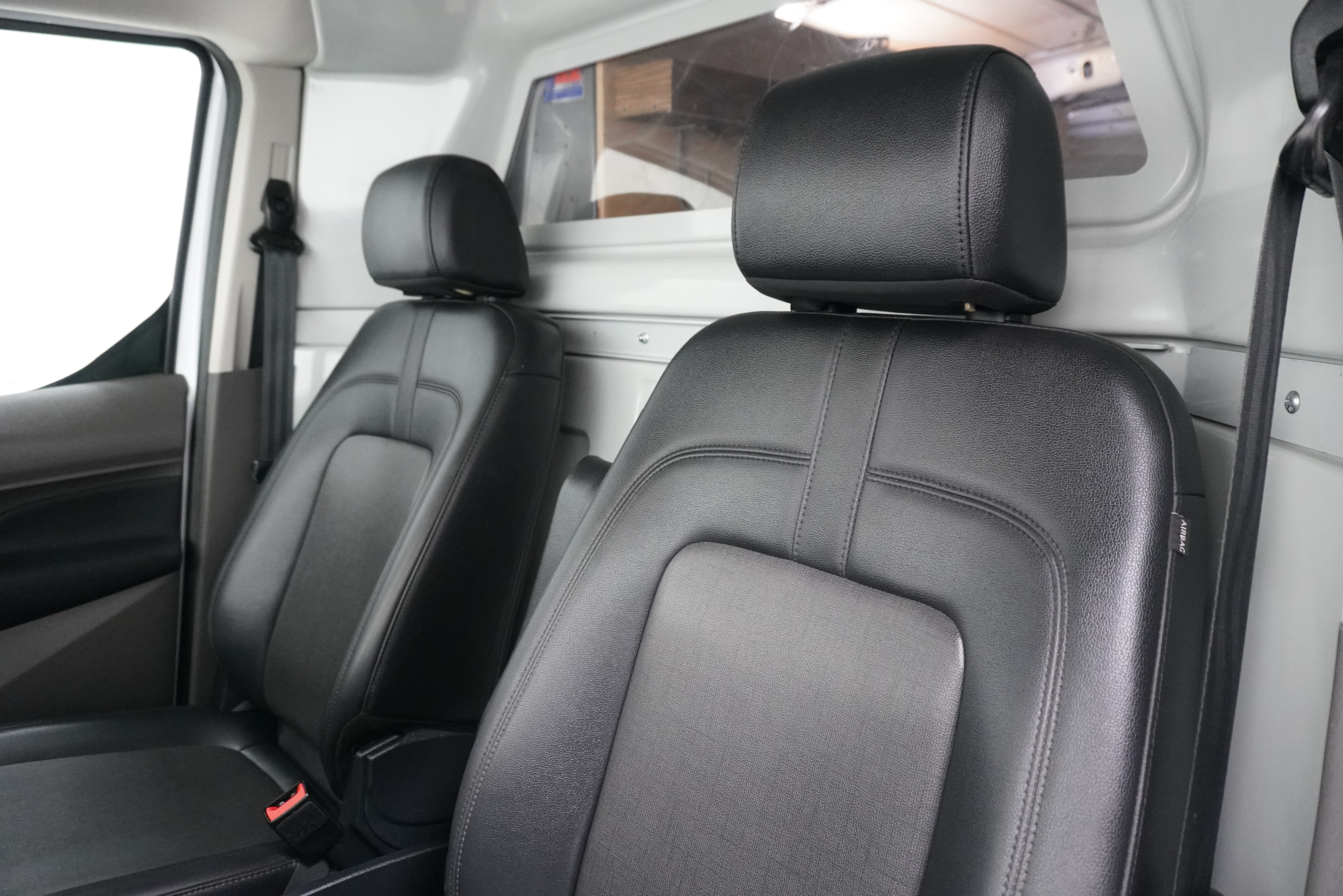 Used 2022 Ford Transit Connect XL FWD image 10