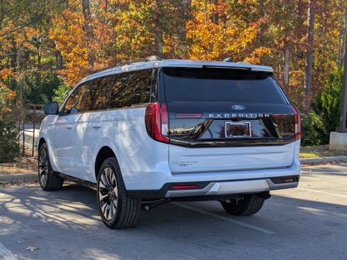 New 2025 Ford Expedition Platinum w/ Platinum Ultimate Package image 5