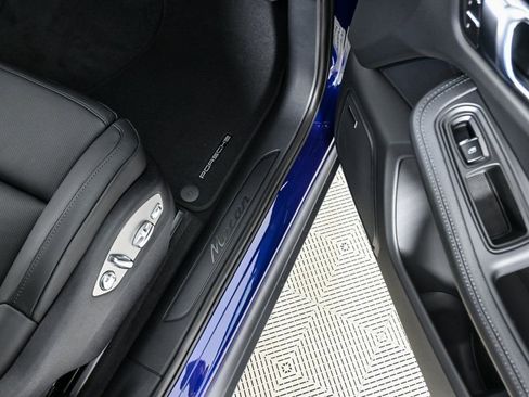 Certified 2026 Porsche Macan AWD/4WD image 26