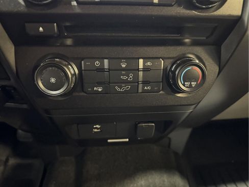 Used 2018 Ford F150 XLT w/ Equipment Group 301A Mid RWD image 9