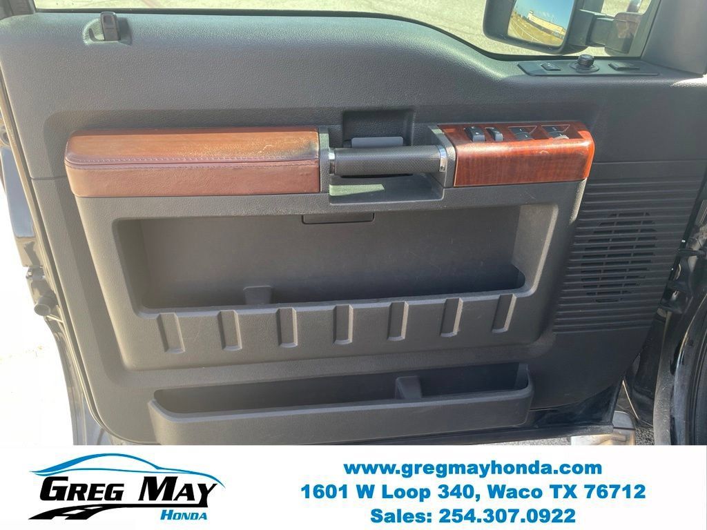 Used 2012 Ford F250 King Ranch w/ King Ranch w/Chrome Pkg AWD/4WD image 10
