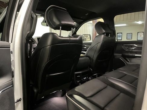 Used 2025 RAM 1500 Laramie image 10