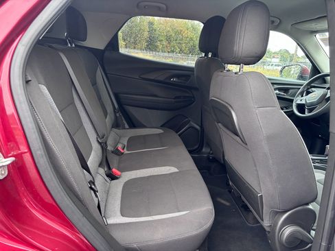 Used 2022 Chevrolet TrailBlazer LT w/ Convenience Package image 34