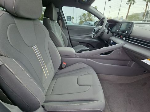 New 2026 Hyundai Elantra SEL Sport Premium FWD image 18