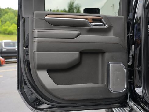 Used 2024 Chevrolet Silverado 3500 High Country w/ High Country Premium Package AWD/4WD image 19