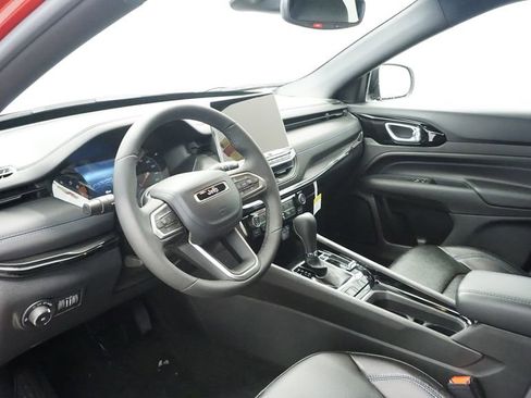 New 2026 Jeep Compass Limited image 30