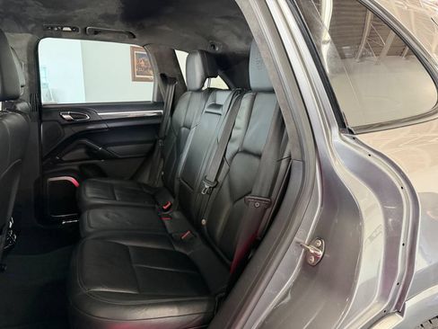 Used 2014 Porsche Cayenne Turbo S AWD/4WD image 33