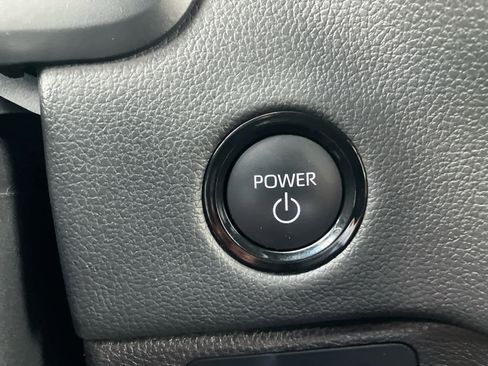 Used 2025 Toyota Sequoia Limited image 27