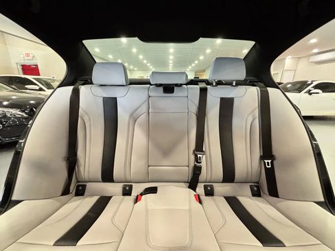 Used 2023 BMW M5 image 27