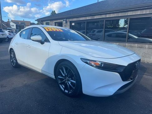 Used 2019 MAZDA MAZDA3 AWD Hatchback w/ Preferred Pkg image 1