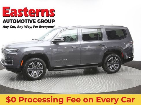 Used 2024 Jeep Wagoneer Series II AWD/4WD image 61
