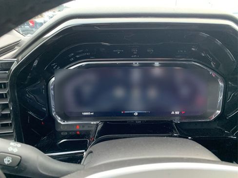 Used 2023 GMC Sierra 1500 SLT w/ SLT Convenience Package image 15