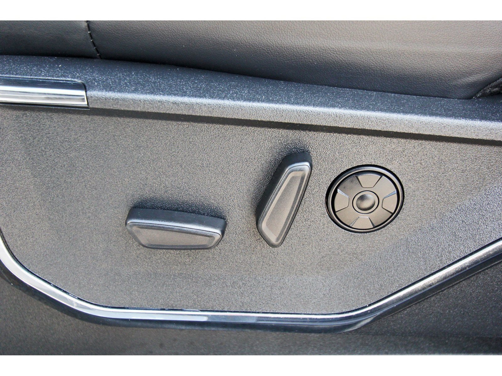 Used 2025 Ford F250 Platinum AWD/4WD image 35