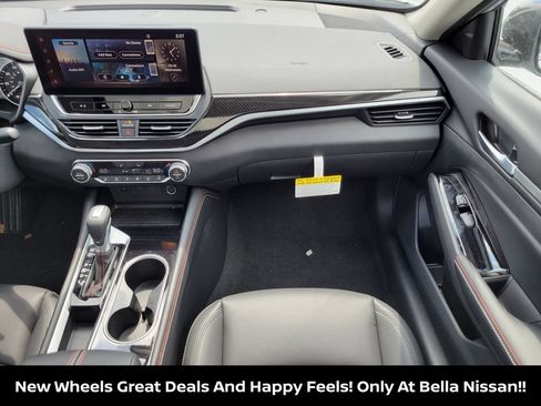 New 2026 Nissan Altima 2.5 SR w/ SR Premium Package FWD image 16