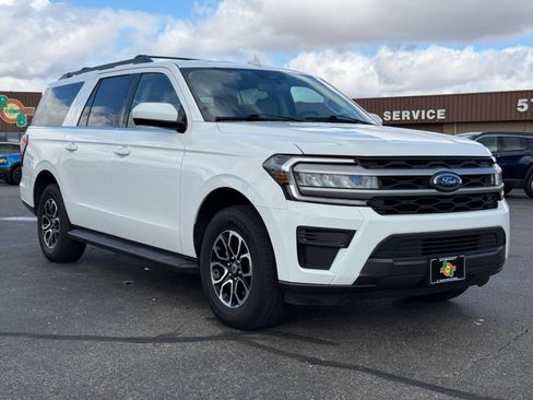 Used 2024 Ford Expedition Max XLT AWD/4WD image 2