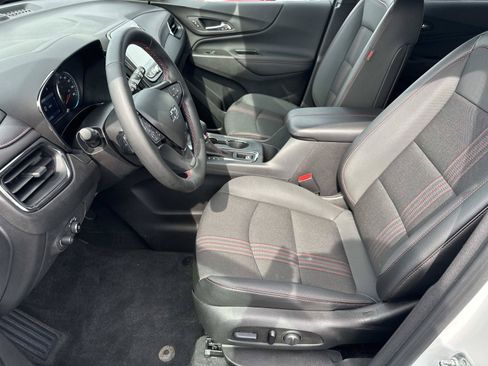 Certified 2024 Chevrolet Equinox RS FWD image 18