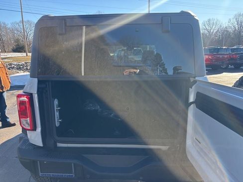 New 2026 Ford Bronco Big Bend w/ Black Diamond Package image 12