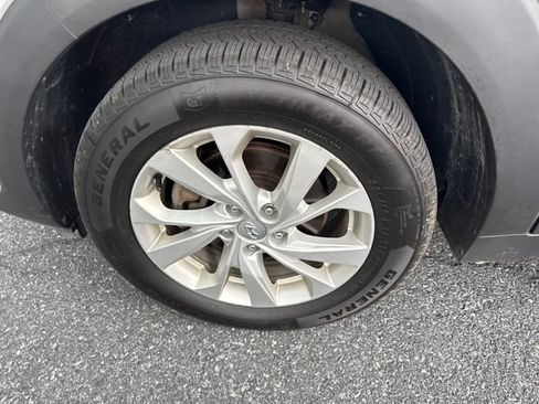 Used 2020 Hyundai Tucson Value AWD/4WD image 24