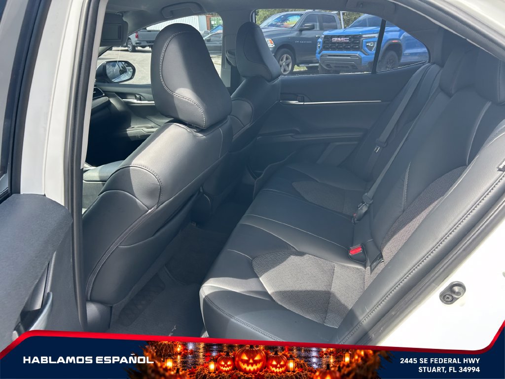 Used 2023 Toyota Camry XLE FWD image 11