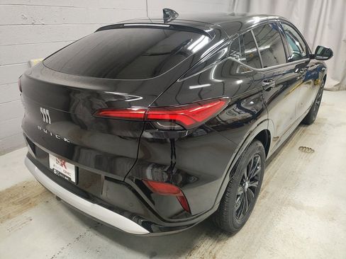 New 2026 Buick Envista Sport Touring image 2