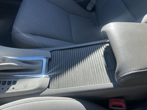 Used 2010 Chevrolet Malibu LS image 21