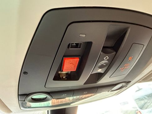 Used 2013 BMW 528i xDrive Sedan image 38