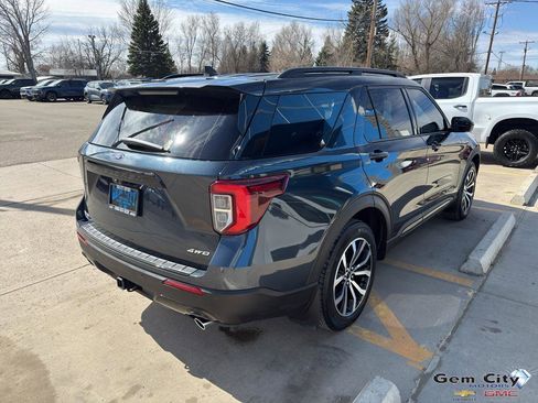 Used 2023 Ford Explorer ST-Line w/ Class IV Trailer Tow Package AWD/4WD image 5
