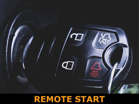 Used 2013 Ford Mustang GT Premium w/ Electronics Pkg RWD image 4