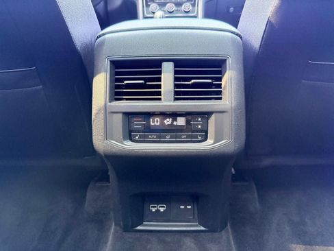 Used 2018 Volkswagen Atlas SEL Premium AWD/4WD image 39