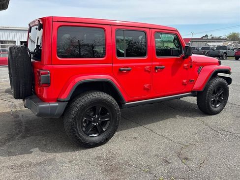 Used 2019 Jeep Wrangler Unlimited Sahara image 10