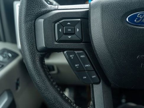 Used 2015 Ford F150 XLT w/ Equipment Group 302A Luxury image 18