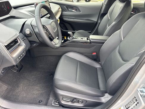 New 2027 Toyota Prius XLE FWD image 26