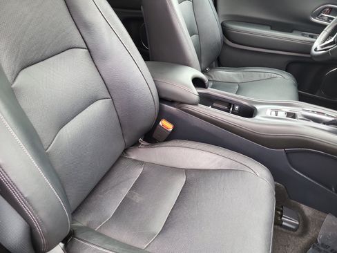 Certified 2022 Honda HR-V EX-L image 17