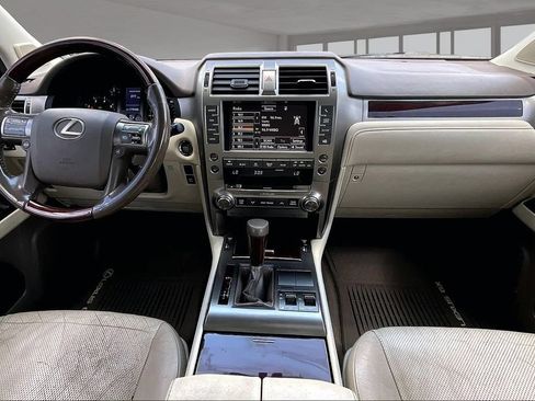 Used 2016 Lexus GX 460 w/ Premium Package AWD/4WD image 16