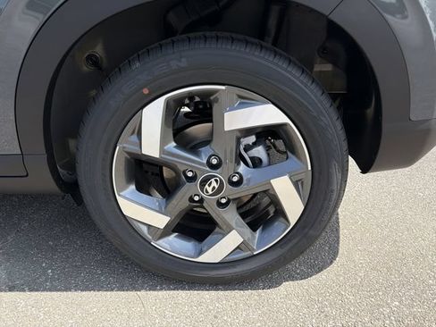New 2026 Hyundai Venue SEL FWD image 19