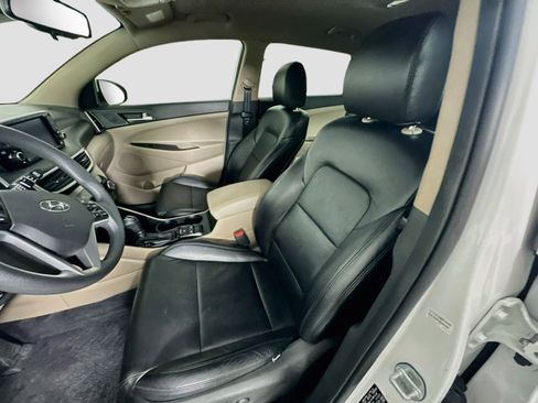 Used 2019 Hyundai Tucson Value FWD image 13