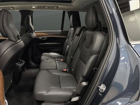Used 2024 Volvo XC90 B5 Plus image 29