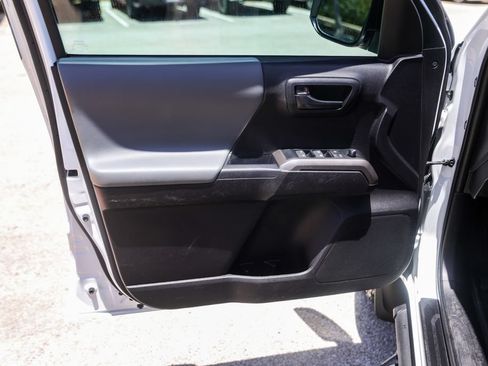 Used 2023 Toyota Tacoma SR5 RWD image 23