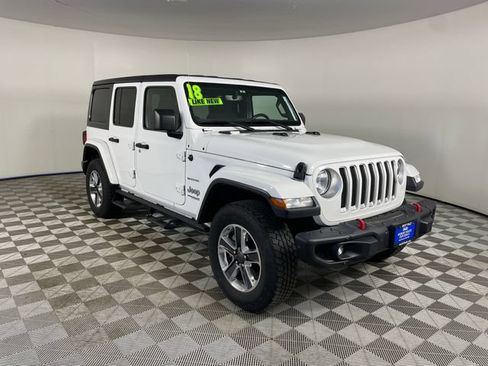 Used 2018 Jeep Wrangler Unlimited Sahara AWD/4WD image 18