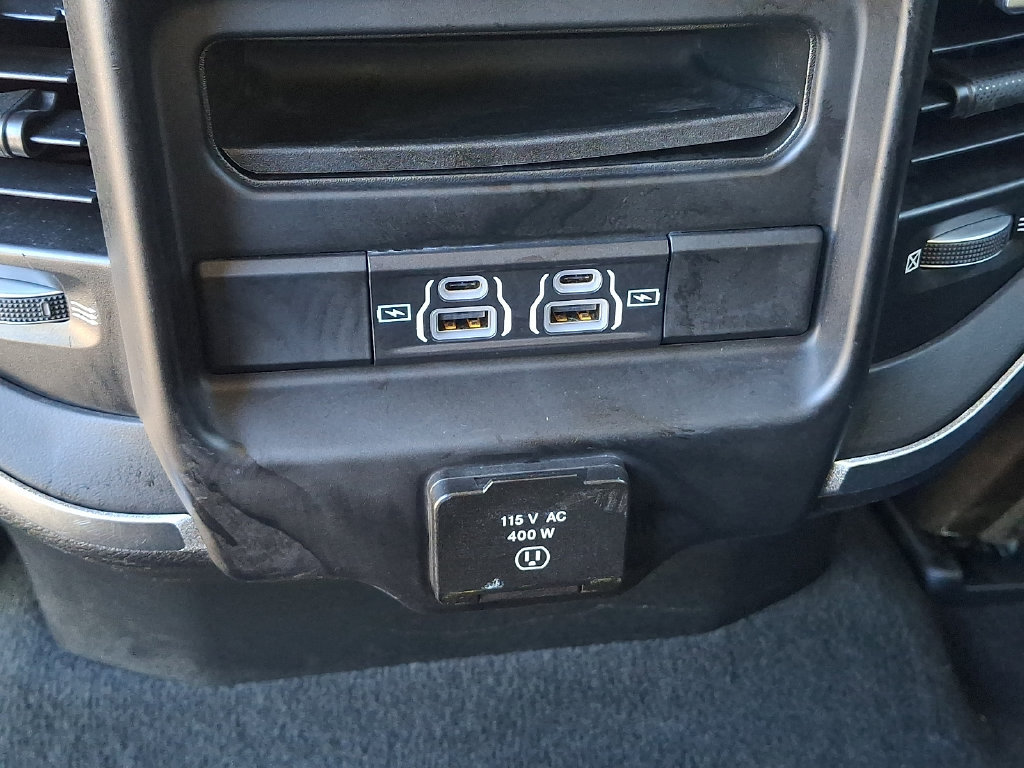 Used 2022 RAM 1500 Laramie w/ Sport Appearance Package AWD/4WD image 14