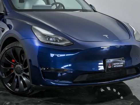 Used 2021 Tesla Model Y Performance AWD/4WD image 2