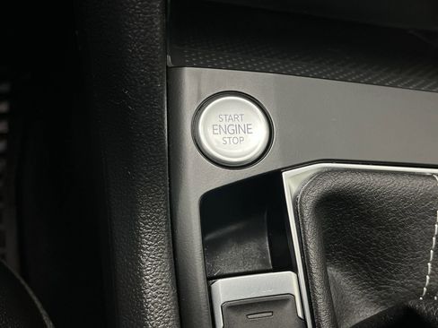 Used 2022 Volkswagen Taos SE image 19