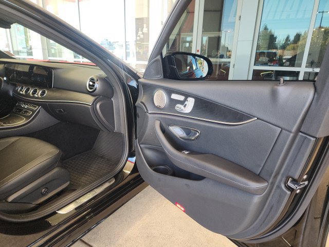 Used 2022 Mercedes-Benz E 350 4MATIC Sedan image 25
