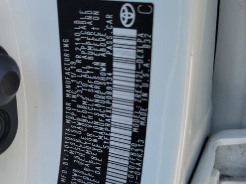 Used 2020 Toyota Corolla LE image 30