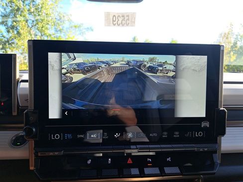 New 2025 GMC Hummer EV 3X AWD/4WD image 35
