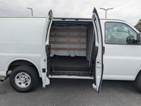Certified 2024 Chevrolet Express 2500 w/ Driver Convenience Package image 11